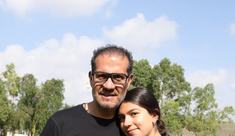  Juan José Yáñez y Regina Yañez.