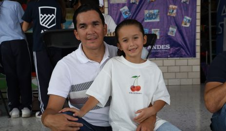  Luis Santoyo y Anilu Santoyo.
