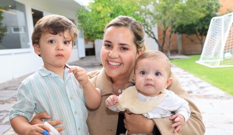  Ani Gómez con Franco y Eugenio.