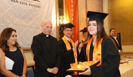  Yezmín Morales.