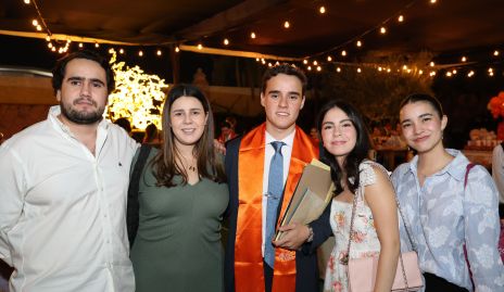  Los Raymond.