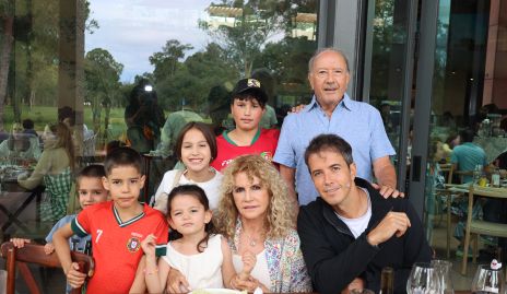  Familia Meade Hervert.