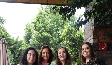  Ale Zepeda, Isabella Torres, Tere Ledezma y Nilda Esper.