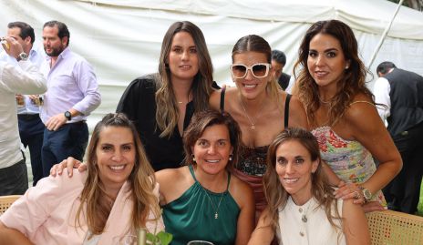  Isa López, Sofía Múzquiz, Fernanda Castillo, Ale Alcalde y Daniela Llano.