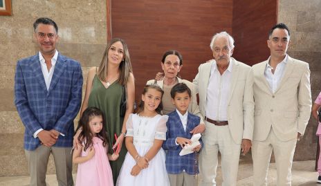  Familia Rosillo.