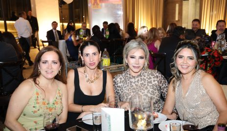  Minerva Quezada, Rita Salinas, Laura Villarreal e Italia de Padilla.