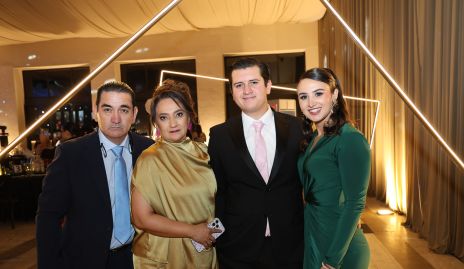  Octavio Gómez, Lilia Gómez, Oscar Gómez y Arlette Michelle.