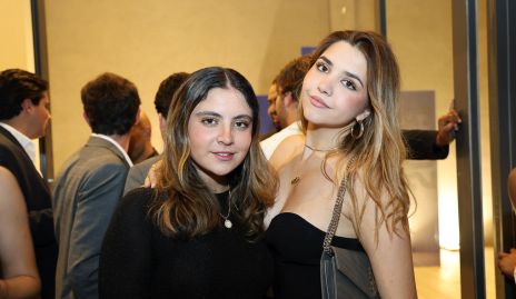  Connie Hermosillo y Marisol de los Santos.