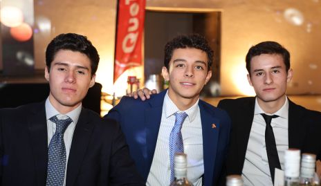  Alejandro Casillas, Máximo Ortega y Víctor Marte.