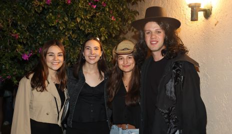  Patricia Nesme, Cristina Ledezma, Patricia Cervantes y Gilberto Suárez.