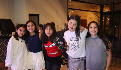  Mariana García Guevara y sus amigas.