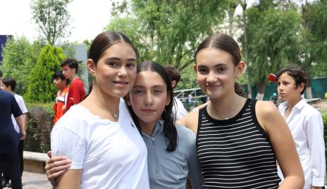  Rafaella, María y Xime.