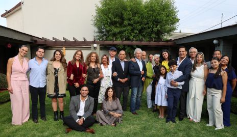  Ismar Leal y Rodolfo Uresti con la familia Leal.