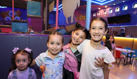  Victoria, Isabela, Pau y Emilia.