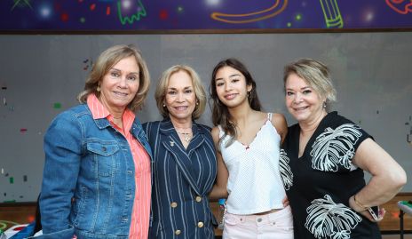  Silvia García, Rocío García, Sara Vale y Paty García.