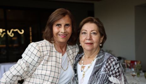  Ana Luisa Díaz y Lupita Estrada.