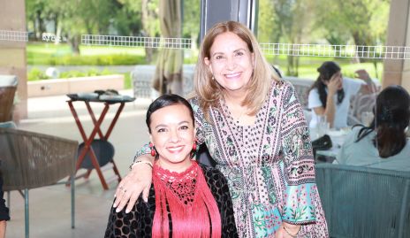  Lidia y Martha Acevedo.