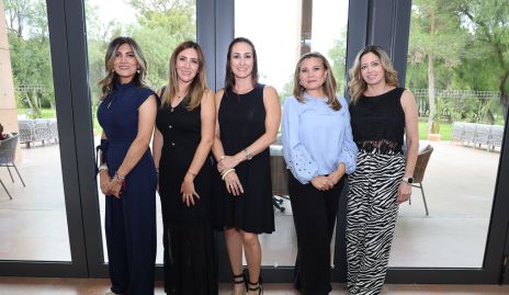  Mesa Directiva de la Asociación de Clubes de Jardinería de San Luis Potosí 2025, Verónica Martínez, Tesi Toranzo, Adriana Dibildox, Lizeth Lara y Marilú Paredes.