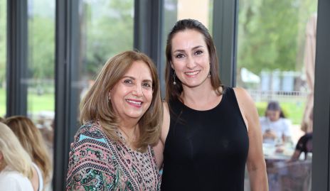  Martha Acevedo y Adriana Dibildox.