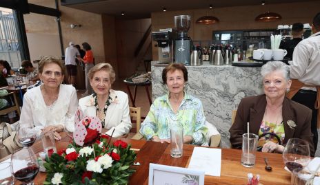  Toyita Villalobos, Cristina Cánovas, Cristina García y Martha Lozano.