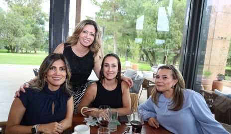  Verónica Martínez, Marilú Paredes, Adriana Dibildox y Lizeth Lara.