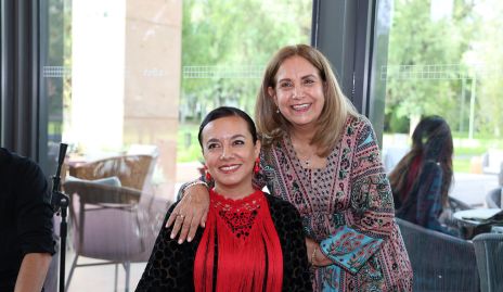  Lidia y Martha Acevedo.