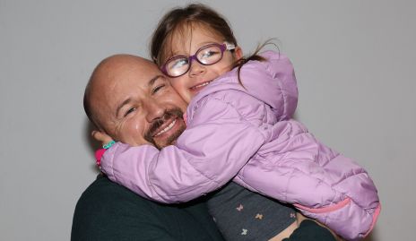  Luis Carlos López con su sobrina Lucía Lomelí.