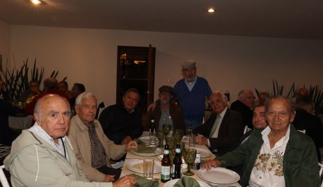  Papuy con sus amigos.