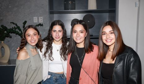  Ximena, Renata, María José y Paola.