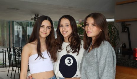  Emilia Galán, Silvana Estrada y Fer Chávez.