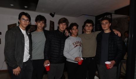  Emilio del Bosque con sus amigos.