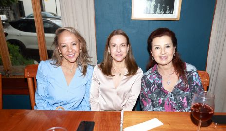  Alma Durón, Diana Guel y Rosy Vázquez.