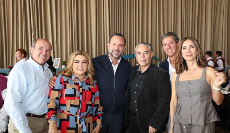  Roberto, Carmenchu, Carlos Torres, Gerardo Serrano, Gustavo González y Gaby Aranda.