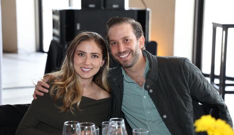  Elizabeth Treviño y Andrés Torres.