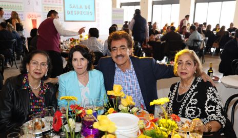  Nena Torres, Lula López, Gabriel e Isabel Torres.