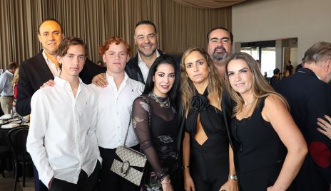  Paco, Diego, Paqui y Alejandro Torres, Paty Guerrero, Paty Estrada, Juan José Leos y Maripepa Muriel.