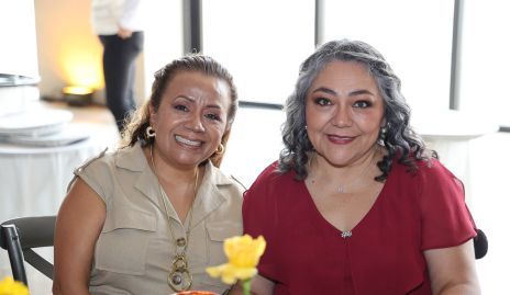  Lupita Nieto y Margarita Martínez.