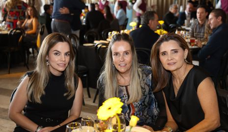  Arlette Robles, Ale Pérez y Elsa Félix.