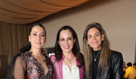 Pituca Escartín, María Escartín y Tessi Gómez.