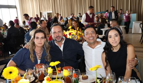  Hanni Abud, Carlos Torres, Clemente Guerrero y Moni Villanueva.