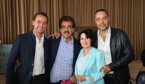  José Alberto Torres, Gabriel Torres, Lula López y Alejandro Torres.