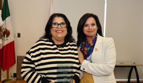  Ada Luz Martínez y Mónica Rivera.