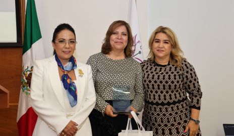  Ivette Larrea, Fabiola Mejorada y Carmenchu.