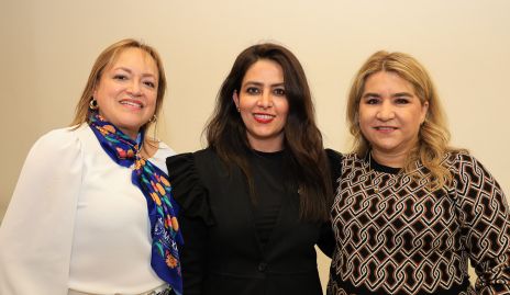  Adriana Arango, Adriana Díaz y Carmenchu.