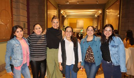  Elizabeth Alvarado, Brenda Acosta, Claudia Arellano, Guadalupe García, Carmen García y Marcela Duque.