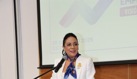  Ivette Larrea.