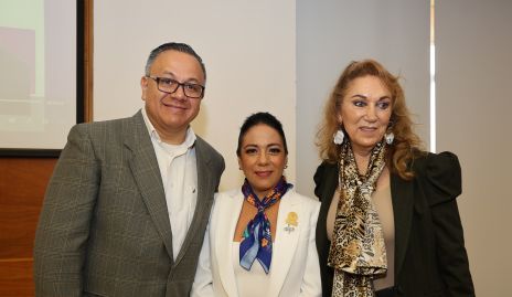  Gustavo Niño, Ivette Larrea y Yuli Abud.