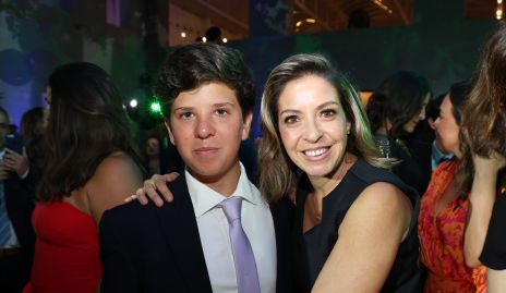  Mateo Espinosa con su mamá Ceci Limón.