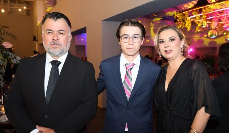  Rafael Chávez, Rafael Chávez y Anette Rodríguez.
