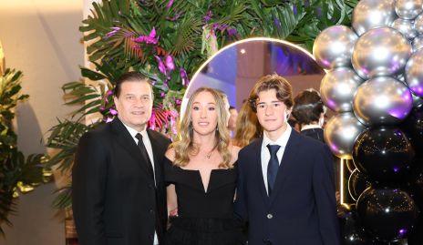  Javier Vallejo, Maru Muñiz y Luis Manuel Vallejo.